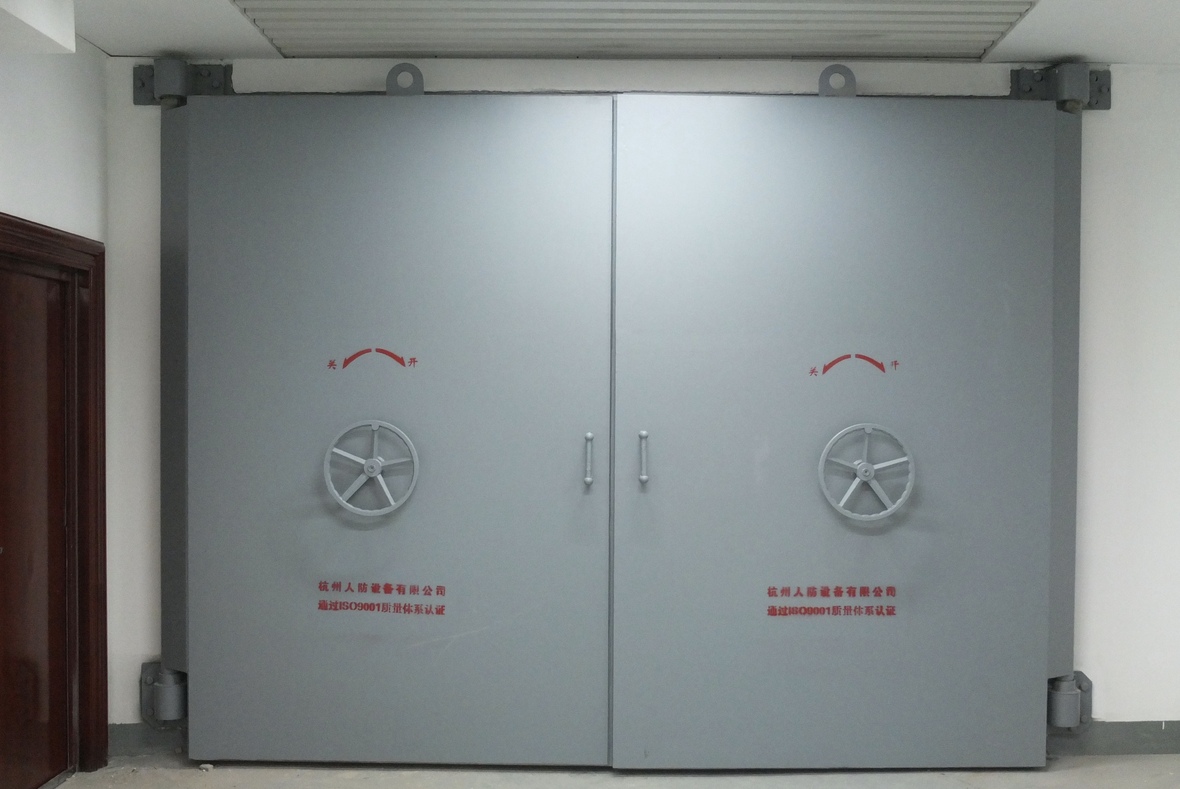  鋼結(jié)構(gòu)雙扇防護(hù)密閉門(mén) 